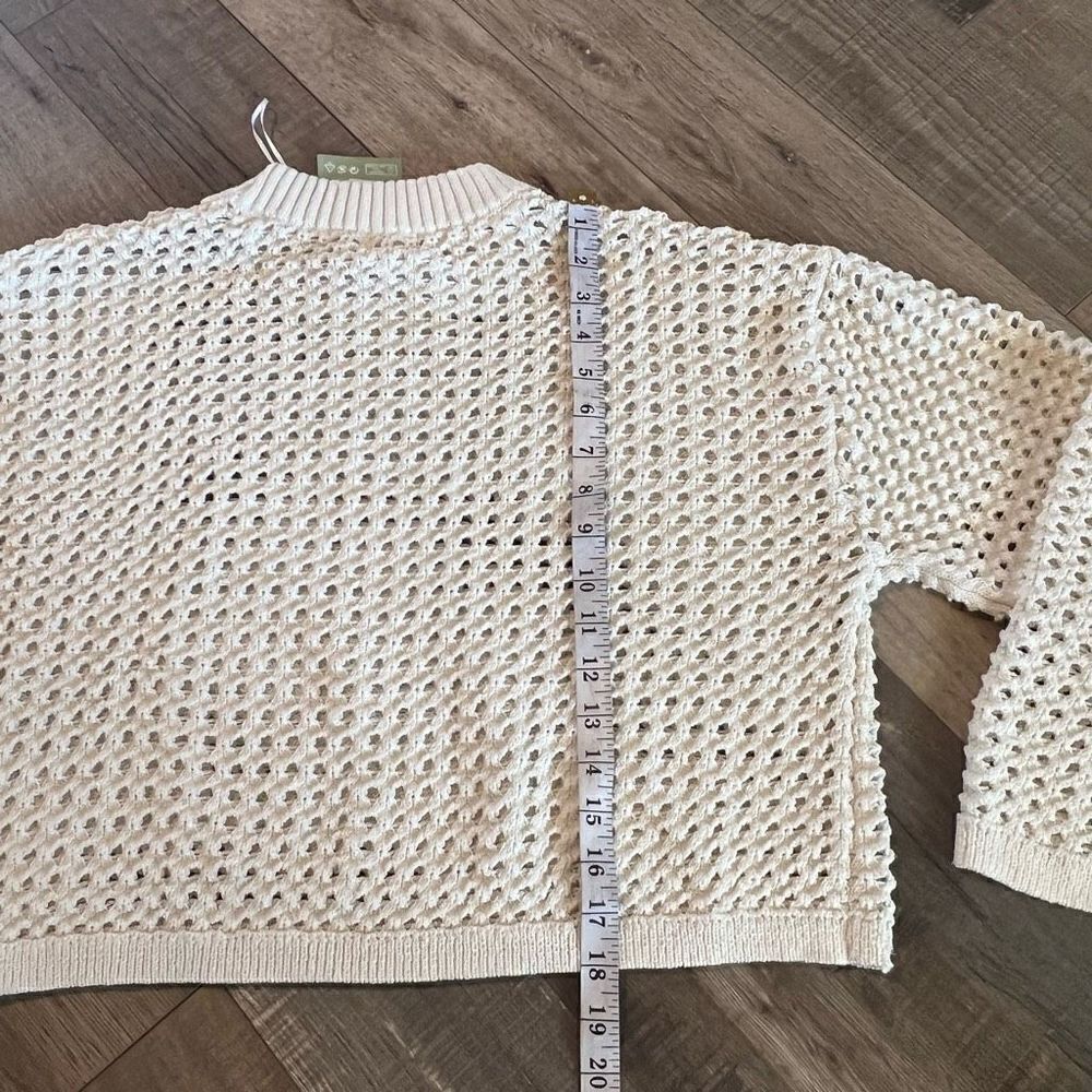 H and M off white crop sweater size L - Picture 4 of 6